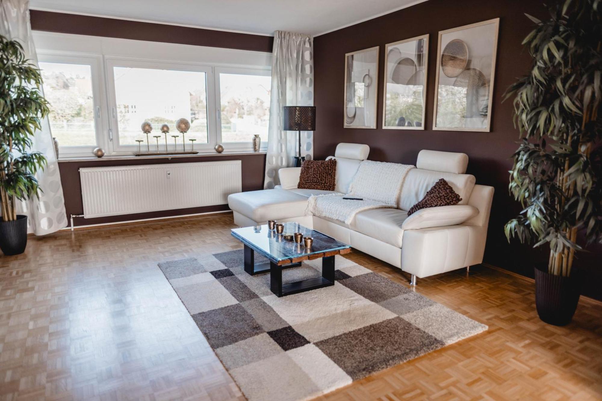 Me Homes - Grosse Moderne Designer-Wohnung Fuer Urlaub Und Business - Mit Kueche, Buero, Balkon Und 2 Parkplaetzen Bayreuth Eksteriør billede
